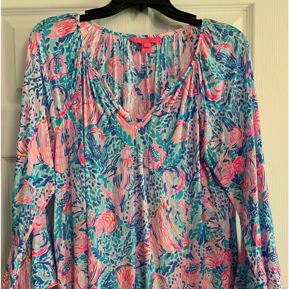 EUC Lilly Pulitzer Trumpet Sleeve Top
